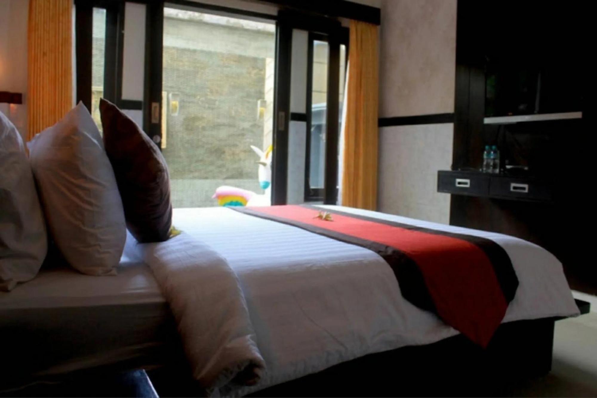 Hotel Antara Sunset Road Legian Exterior foto